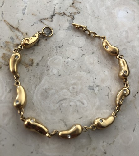 Goldenes Armband Mit Steinen Von Swarovski