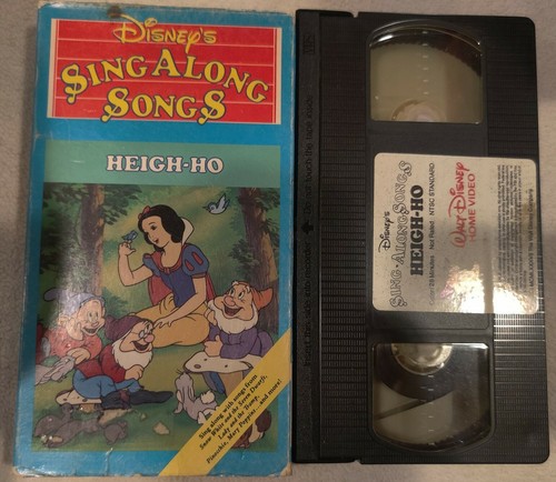 Googleオリジナルスマホ 米国製ディズニーホームvhsビデオ Sing Along Songs 英語白雪姫 D10b2815 セール のファッション通販 Cfscr Com