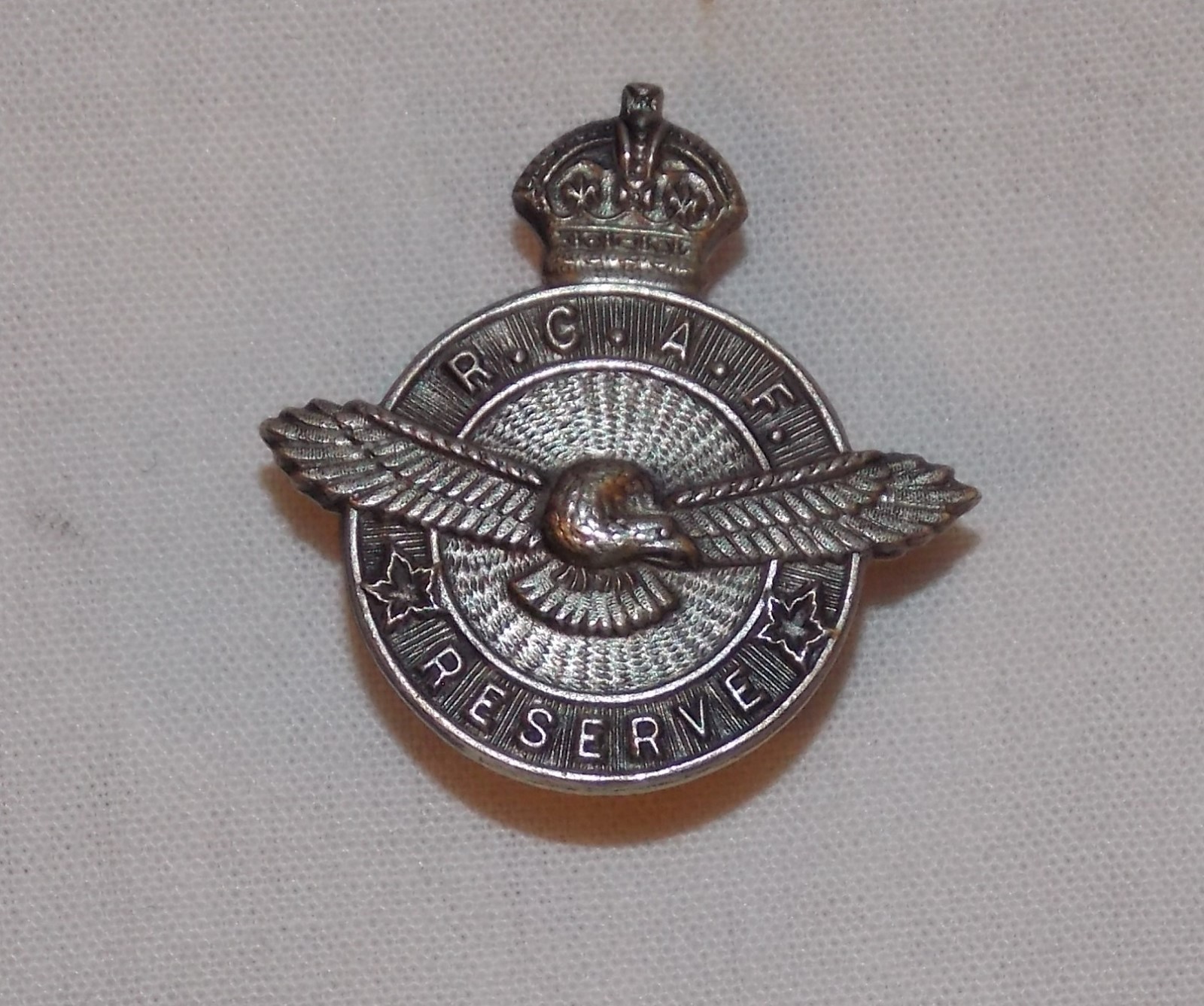 RCAF Royal Canadian Air Force Reserve Birks of Canada Lapel Pin WW II Era Vintag