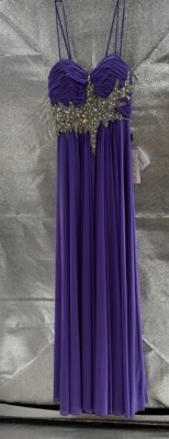 Dulcci Vetan Evening Gown Women s Size 4 Purple Rhinestones Elegant Wedding Prom
