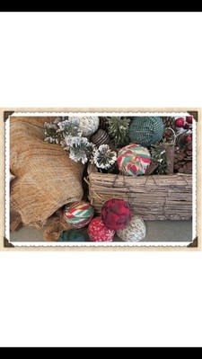 Set Of 8 Primitive Fabric Balls Christmas Decor Green Red Eight