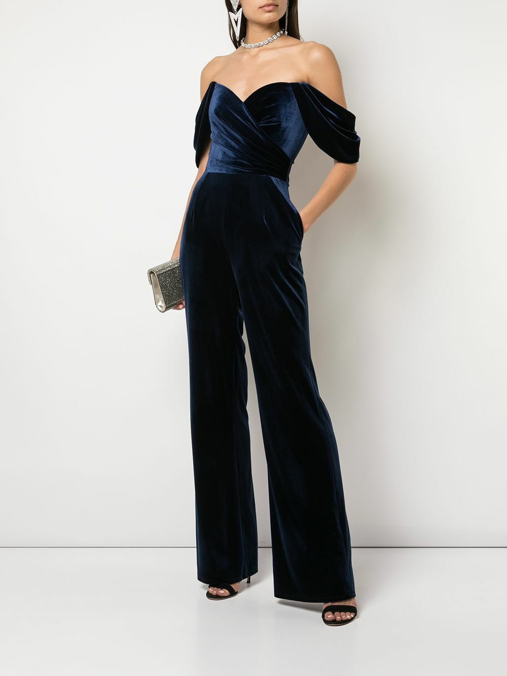 

TADASHI SHOJI Темно-синий бархатный комбинезон с драпировкой и открытыми плечами NEESHA  ~ 8