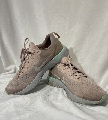 Women's nike hot sale odyssey react