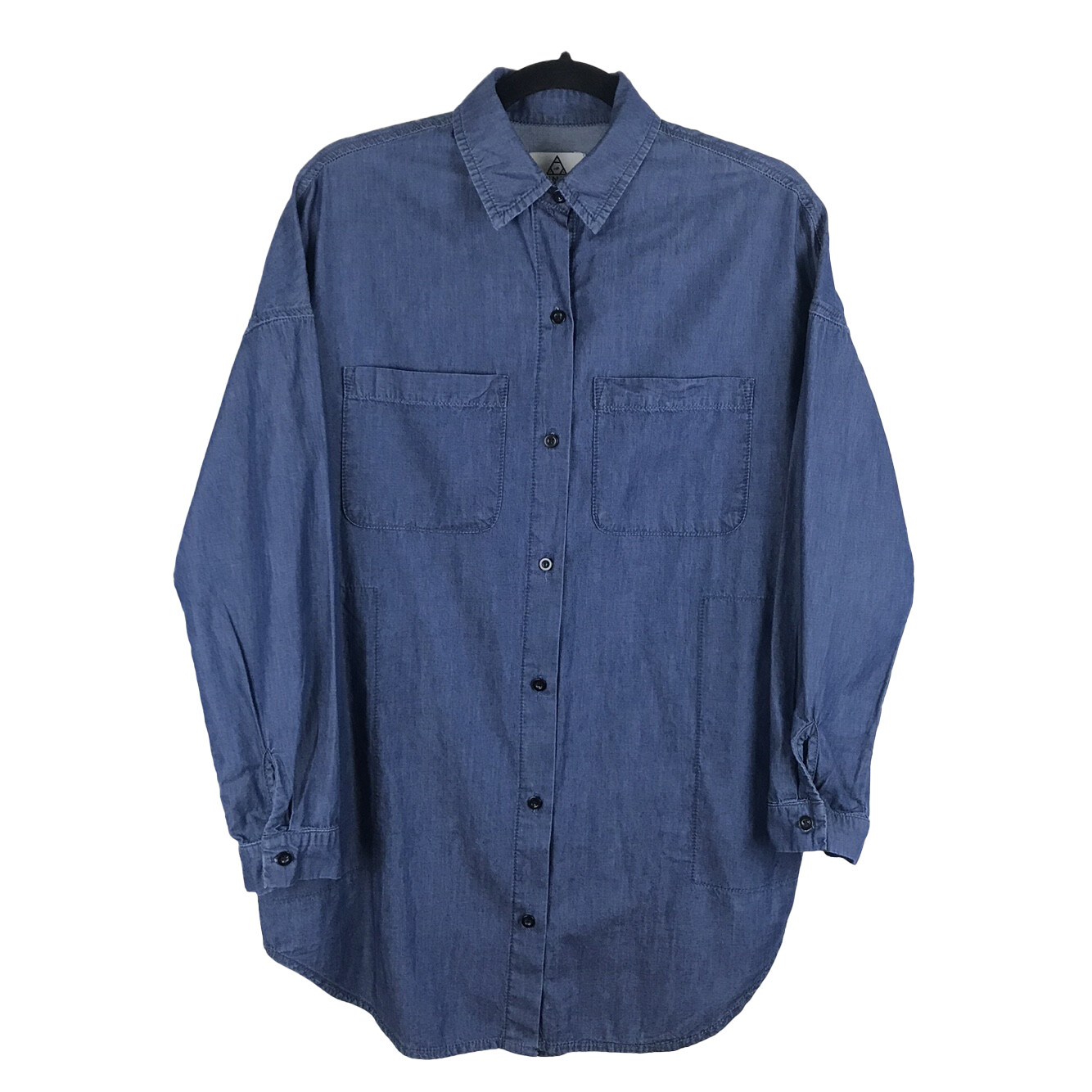 【U LAN】(UNISEX) Heels Embroidery Oversized Fit Denim Shirt U LAN】(UNISEX) Heels Embroidery Oversized Fit Denim Shirt