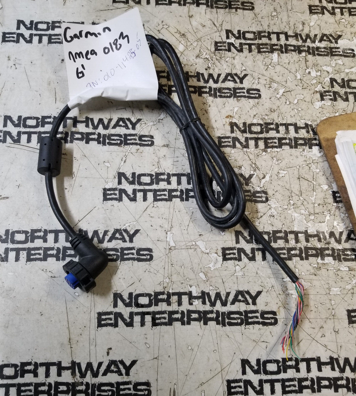 Garmin 010-11425-05 Marine NMEA 19-Pin Right Angle Threaded Collar 0183 Cable - Picture 1 of 4