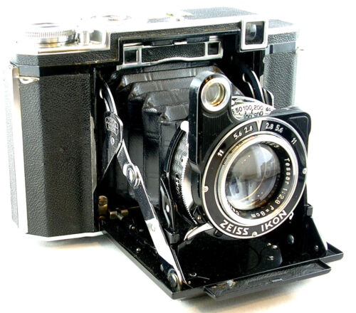 VINTAGE* ZEISS IKON CONTESSA 35MM CAMERA W/TESSAR 45MM, F2.8 VINTAGE* ZEISS IKON CONTESSA 35MM CAMERA W/TESSAR 45MM, F2.8