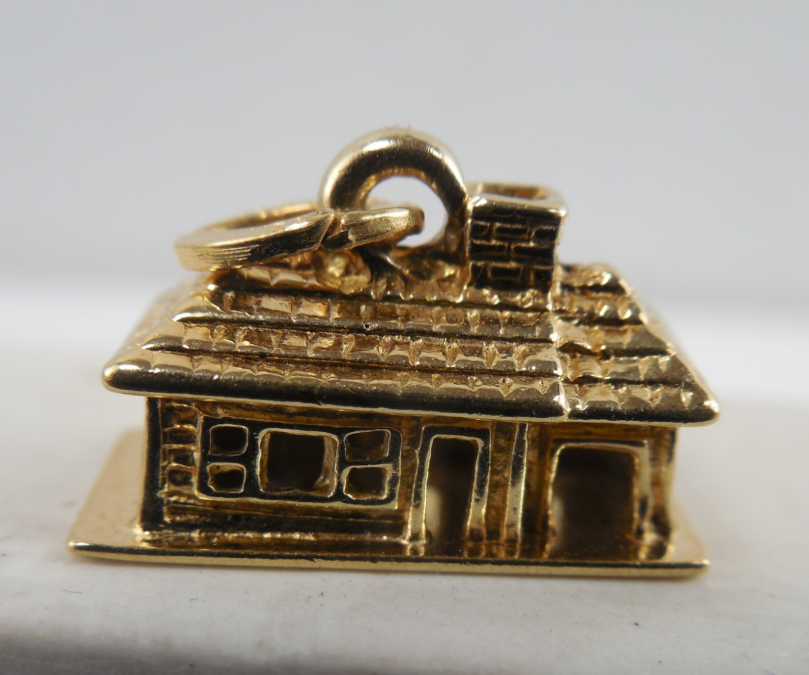 Vintage -Beau Sterling - Ranch House - With Original Jump Ring -Vermiel 3D Charm