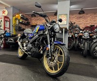 2025 YAMAHA XSR125 (MTM125) * 1,330 MILES * WARRANTY * SERVICED 