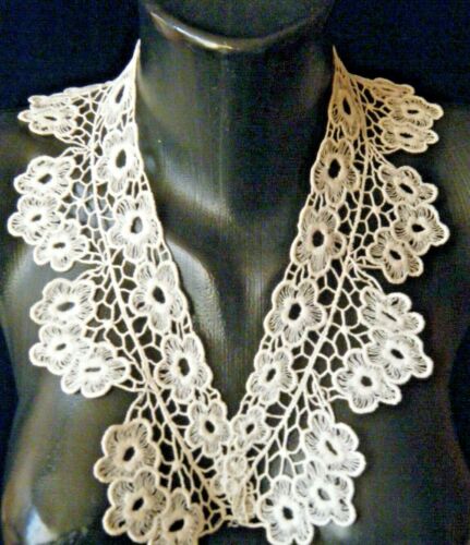 Antique Collar French shiffli floral design lace Dainty Nouveau style H done  