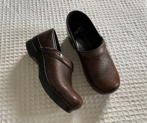 dansko ダンスコ　38サイズ　ブラック　Professionaloiled PROFESSIONAL Oiled カラー:ブラック | danskoの靴 ナチュラル服