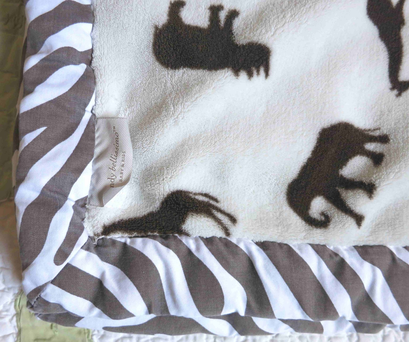 Wendy Bellissimo Cream Plush w Brown Jungle Animals & Zebra Edge Baby Blanket EU