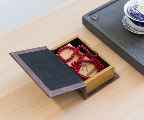 New Vintiquewise Decorative Vintage Book Style Trinket Storage Box QI003616