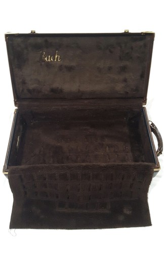 The SELMER Company. Bach Music Case