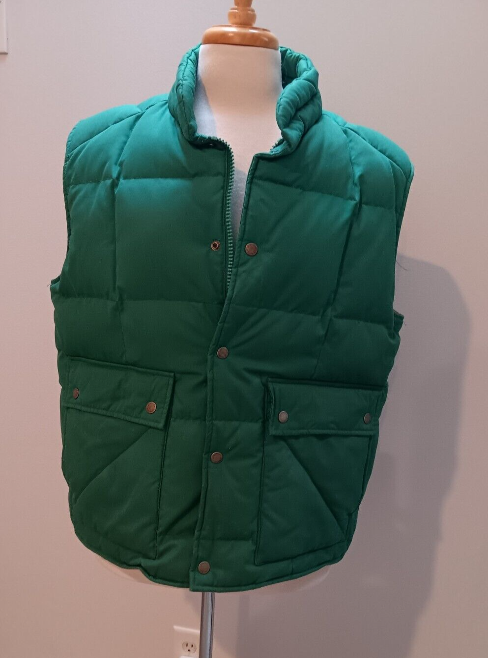 Vintage St Johns Bay Mens Green Down Puffer Vest Size XL Zip Vintage St Johns Bay Mens Green Down Puffer Vest Size XL Zip