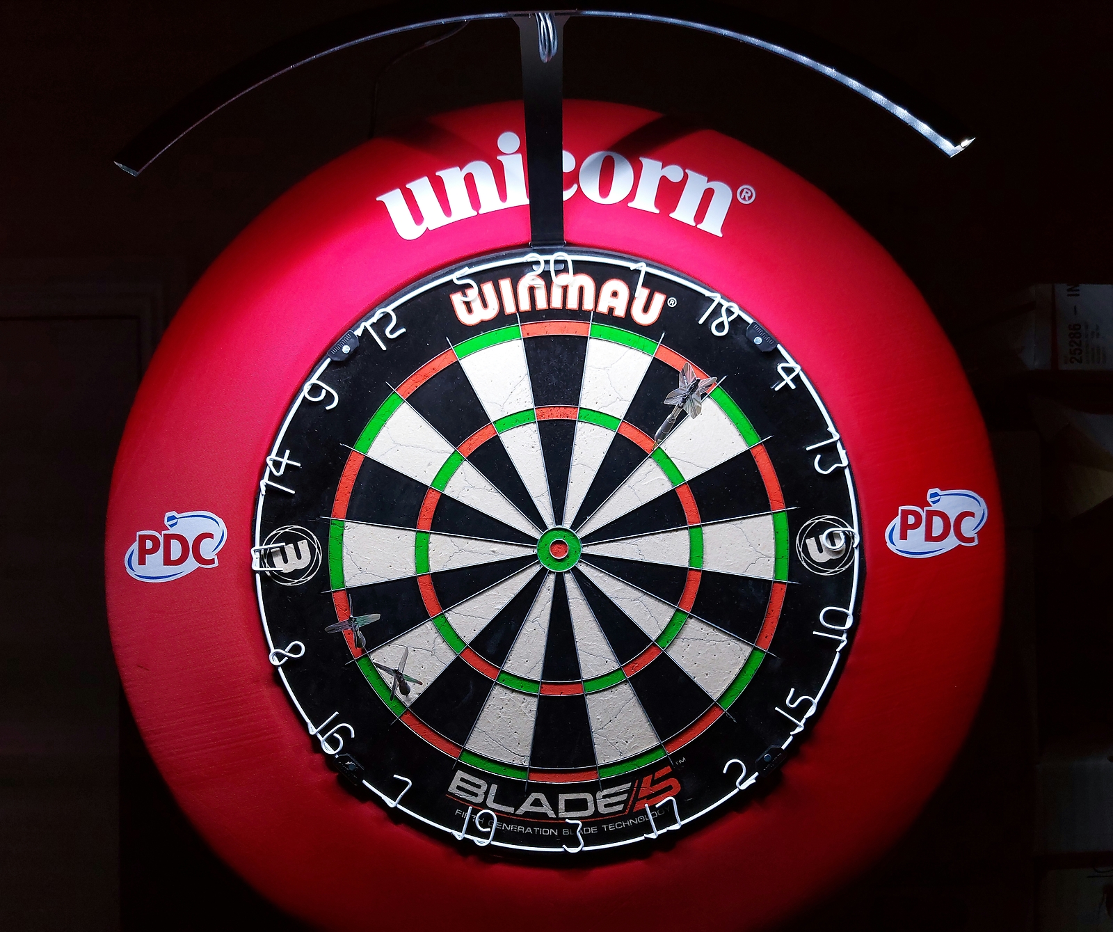 Rheinhessen Darts Shop - Ihr Onlineshop für Dartpfeile, Boards und Zubehör  - Winmau BLADE 6 with Rota-Lock - Bristle Board