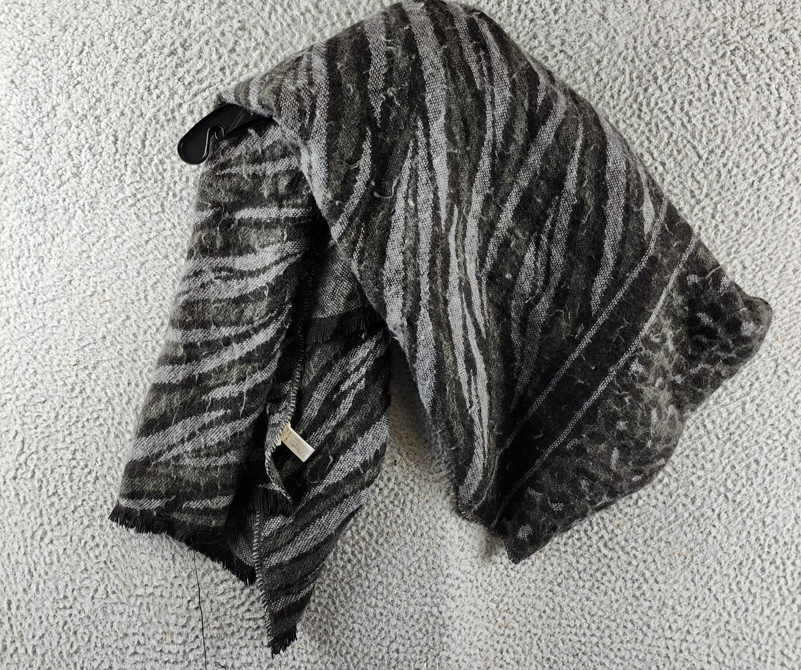 MICHAEL Michael Kors Wool Blend Animal-Print Jacquard Scarf Women's O/S Black - Picture 2 of 14