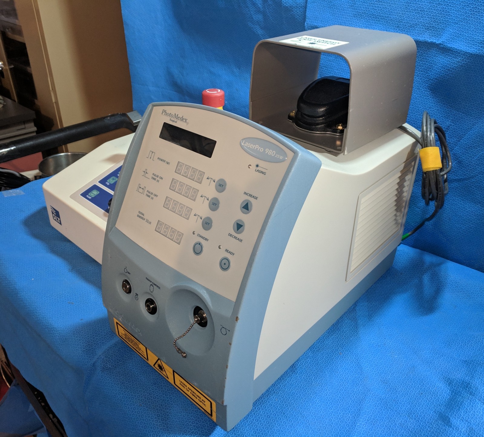 PhotoMedex Surgical LaserPro 980 (25w) w/ SLT SACS (Stand Alone Cooling System)