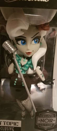 Cryptozoic DC Comics Bombshells Black Canary Noir Hot Topic Exclusive Edition