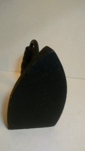 Antique flat iron - cast iron smoothing iron