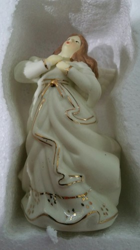 Home Accents 12 piece Bisque Nativity Set