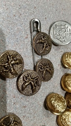 Lot of 34 Vintage Metal Brass Buttons (Military/Ornate) and large Eagle pin