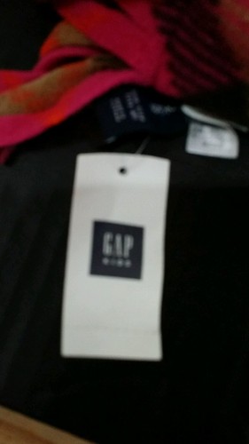 GAP  Scarf and Hat Set , Brand NEW