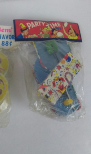 3 Vintage NOS Noise Makers 1950's 1960's New Year's Old Tins Antique Party Favor