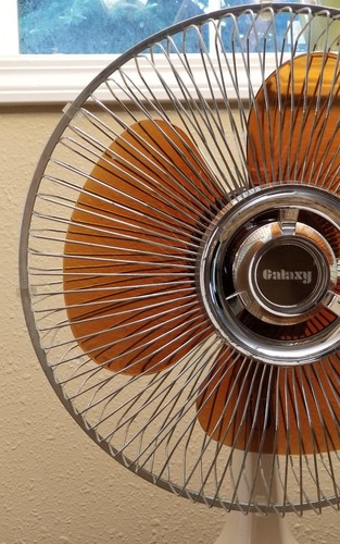 Vintage Galaxy Amber Blade 12