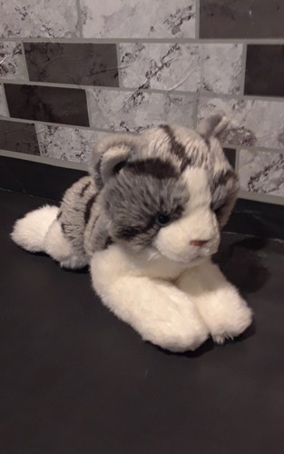 WEBKINZ SIGNATURE GREY TABBY CAT WKSS2005 No Code Plush Stuffed GANZ White 10