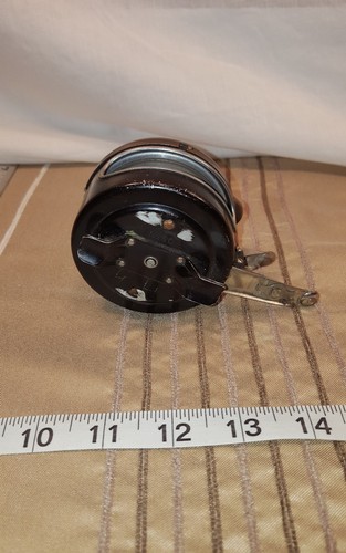 VINTAGE Perrine Manufacturing Co. Fishing Reel
