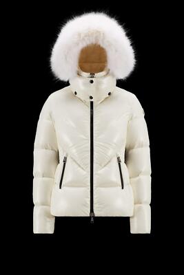 Sara　モンクレール　celac 1 ホワイト　ファー　moncler Sara様専用 モンクレール celac 1 ホワイト ファー moncler
