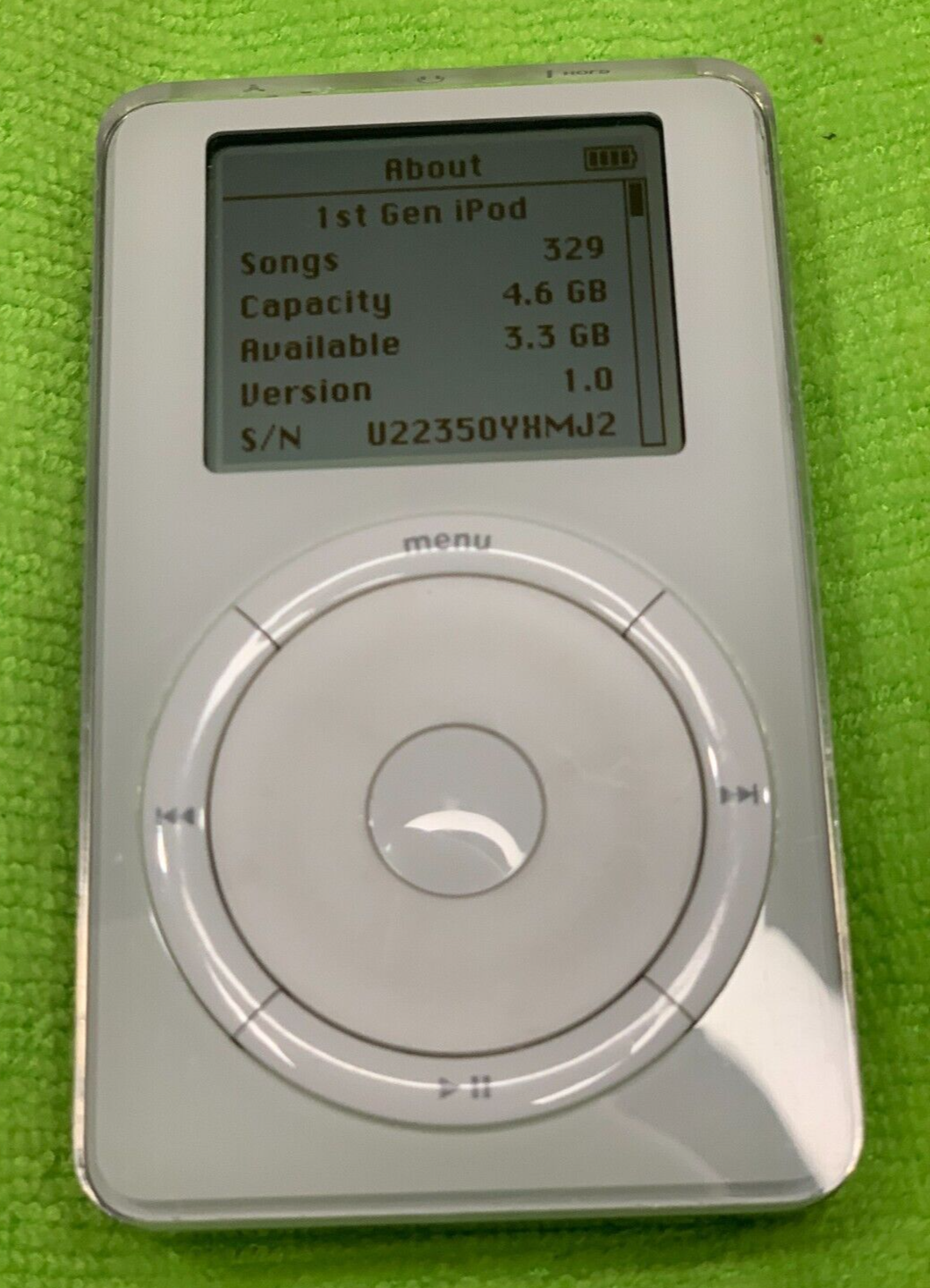 ポータブルプレーヤー Apple ipod M8541 s-l400.jpg