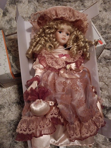 その他 porcelain doll Porcelain Doll With Lace Dress and White Bonnet - #6 | eBay