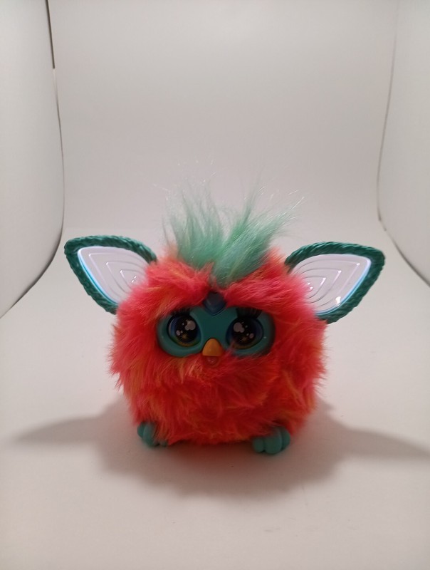 FURBY Coral Plush Toy Talks Sings Lights Up 2023 WORKING