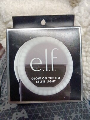 e.l.f. Glow On The Go Selfie Light, Ring Light for Phone, 3 Brightness Levels