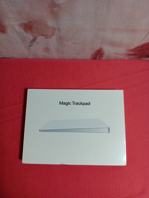 Apple  Magic (MJ2R2LLA) Trackpad 2 with Lightining Cable - White