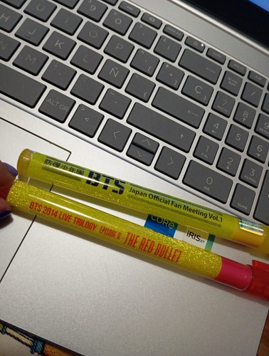 防弾少年団 BTS THE RED BULLET 2014 ペンライト BTS Official Light Stick 2014 LIVE TRILOGY EPISODE II THE