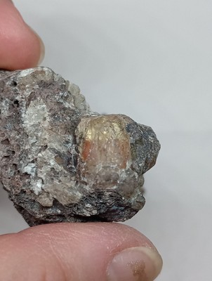  3 PC OREGON SUNSTONES PANA MINE ROUGH RAW ON MATRIX CAB LAPIDARY FACET 