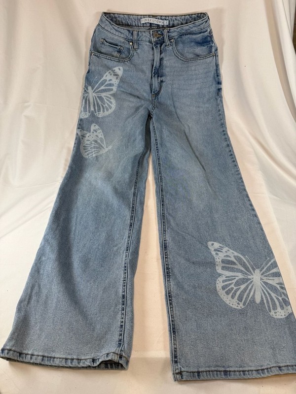 Tinseltown Womens Jeans Size 7 Butterfly Print Light Wash Wide Leg Denim Pants