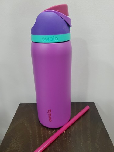 Owala 32oz オワラ　水筒　アメリカ　限定色　日本未発売　ピンク　紫 Owala 32oz オワラ 水筒 アメリカ 限定色 日本未発売 ピンク 紫
