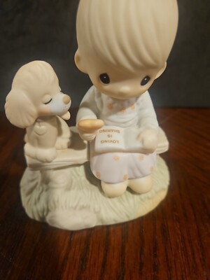 PRECIOUS MOMENTS 1979 ''E-3110/G'' ''LOVING IS SHARING'' Figurine