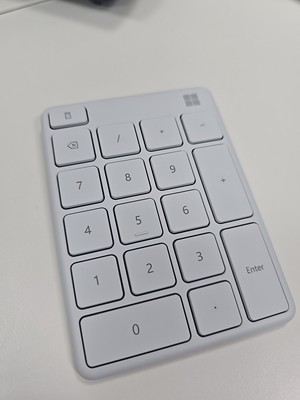 Microsoft white Number Pad Glacier Standalone pad for