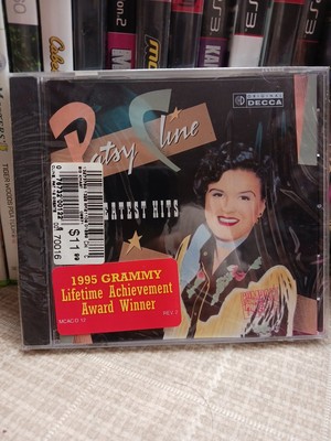 Patsy Cline - 12 Greatest Hits - Audio CD By Patsy Cline - GOOD