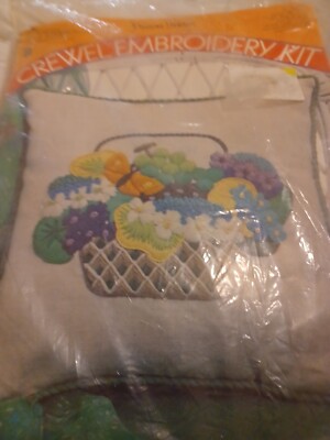 Pauline Denham Crewel Embroidery Kit basket of fruit Pillow 14x14 VTG