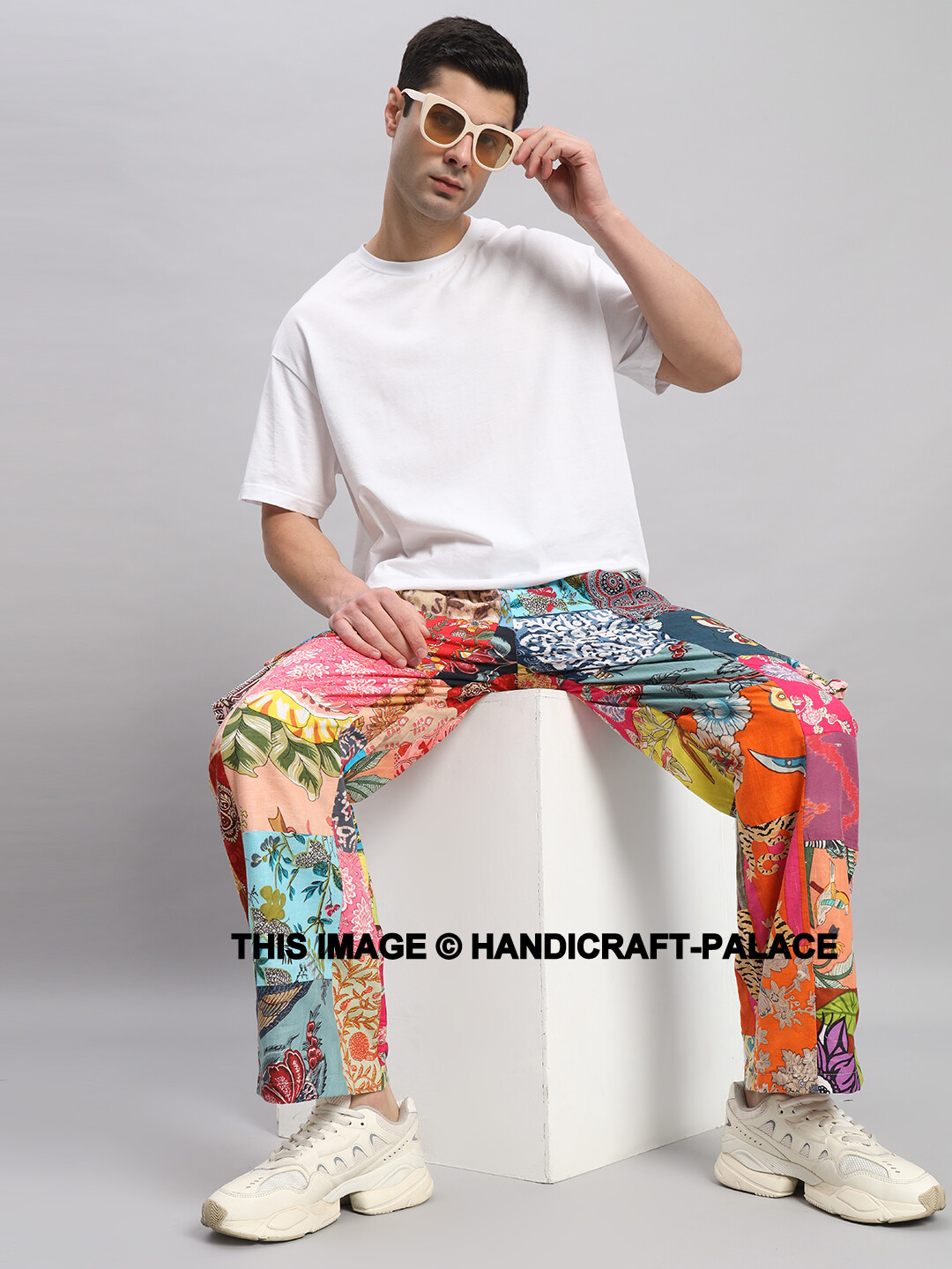 【新品】Embroidery Patchwork Trousers STRAIGHT-LEG PATCHWORK PANTS WITH SWISS EMBROIDERY - Beige