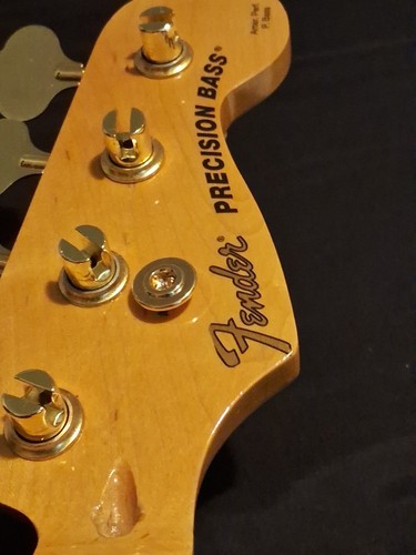 Fender American 60th Anniversary Jazz Bass Headstock