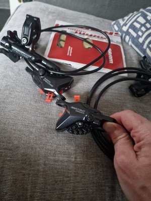 Foto dell'oggetto di un acquirente verificato