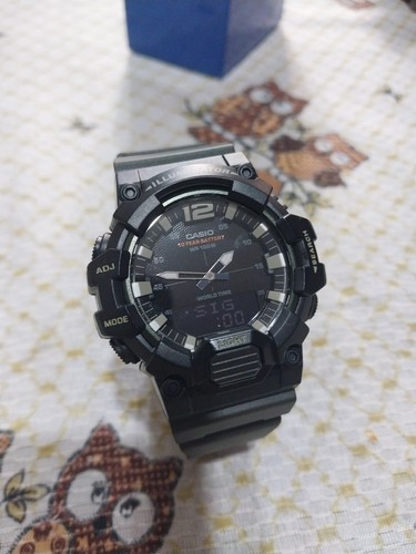 Montre Numérique Casio AE-1200WHB-1B - 100M Résistance à L'eau, World Time, Boîte Et Papiers - Neuf Avec étiquettes