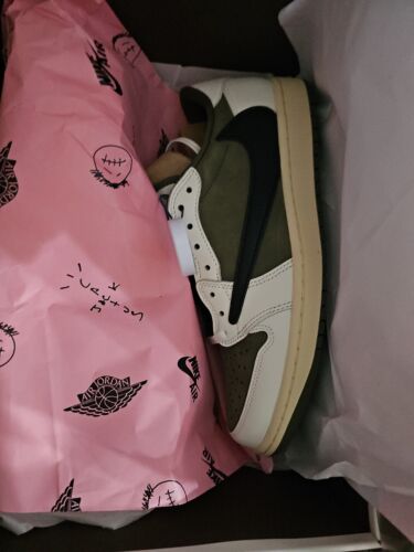 Nike Air Jordan 1 Retro Low OG SP Travis Scott Medium Olive Nike Air Jordan 1 Retro Low OG SP Travis Scott Medium Olive