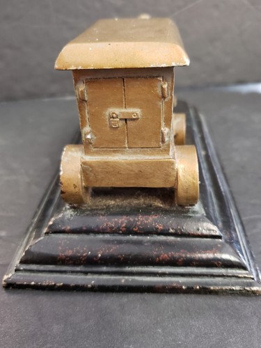 Badcock 100th Anniversary 2004 Horse & Carriage Collectable Display